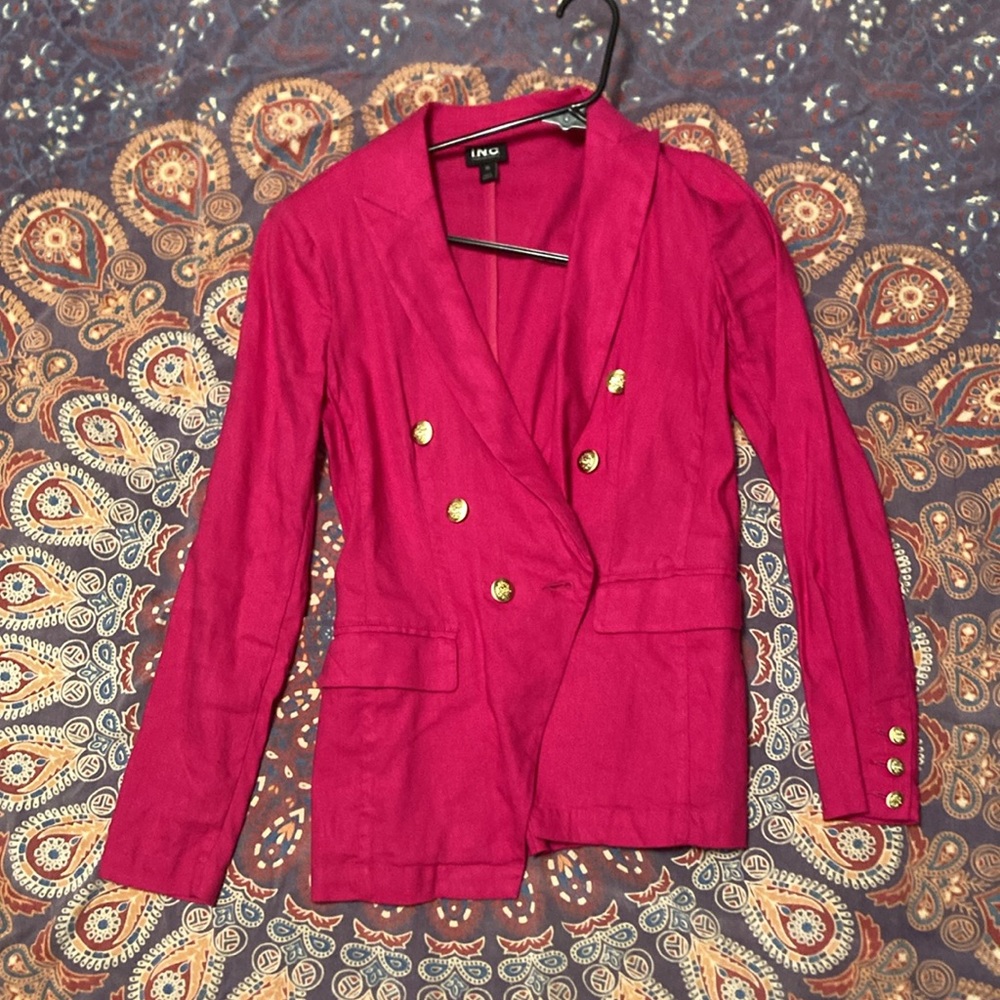 International Concepts with Gold Buttons